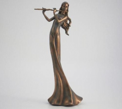 Статуэтка "Женщина-оркестр с флейтой"
